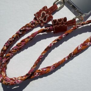 Anse de Téléphone tressée. Rouge Vintage, Orange Vintage et Fuchsia